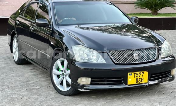 Buy Used Toyota Crown Black Car in Dar es Salaam in Dar es Salaam Buy Used Toyota Crown Black Car in Dar es Salaam in Dar es Salaam