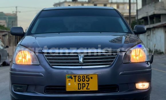 Buy Used Premier 118NE Silver Car in Dar es Salaam in Dar es Salaam