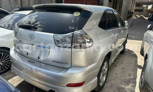 Nunua Ilio tumika Toyota Harrier Fedha Gari ndani ya Dar es Salaam nchini Dar es Salaam