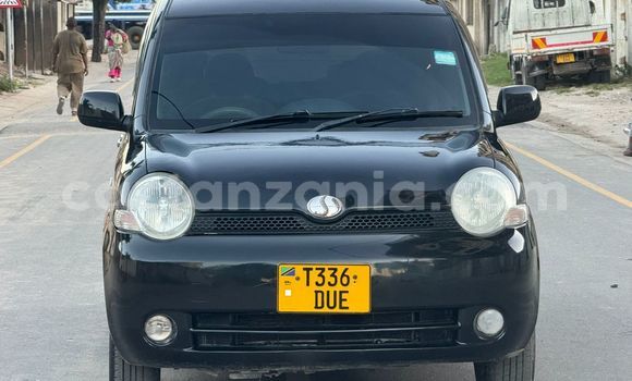 Buy Used Toyota Sienta Black Car in Dar es Salaam in Dar es Salaam Buy Used Toyota Sienta Black Car in Dar es Salaam in Dar es Salaam