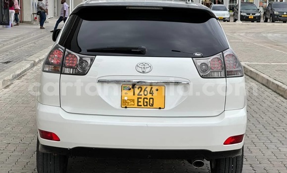 Buy Used Toyota Harrier White Car in Dar es Salaam in Dar es Salaam Buy Used Toyota Harrier White Car in Dar es Salaam in Dar es Salaam