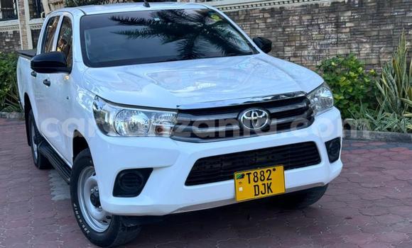 Buy Used Toyota Hilux White Car in Dar es Salaam in Dar es Salaam Buy Used Toyota Hilux White Car in Dar es Salaam in Dar es Salaam