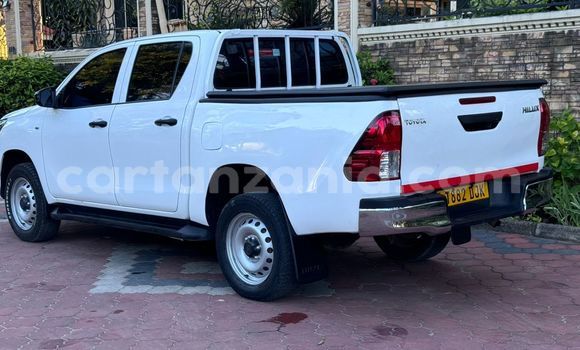 Buy Used Toyota Hilux White Car in Dar es Salaam in Dar es Salaam Buy Used Toyota Hilux White Car in Dar es Salaam in Dar es Salaam