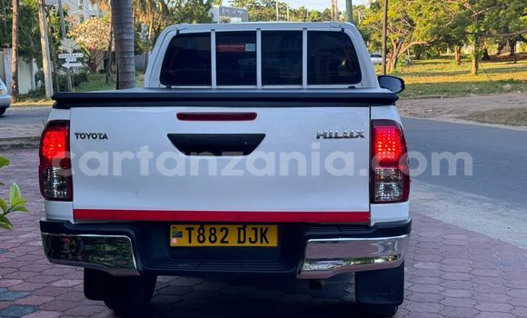 Buy Used Toyota Hilux White Car in Dar es Salaam in Dar es Salaam Buy Used Toyota Hilux White Car in Dar es Salaam in Dar es Salaam