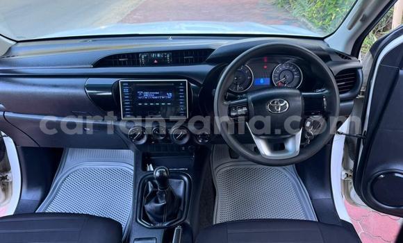 Buy Used Toyota Hilux White Car in Dar es Salaam in Dar es Salaam Buy Used Toyota Hilux White Car in Dar es Salaam in Dar es Salaam
