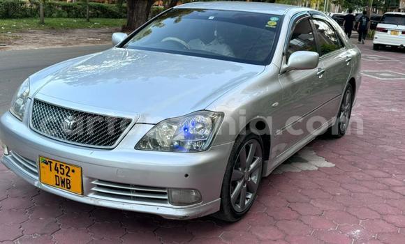 Buy Used Toyota Crown Silver Car in Dar es Salaam in Dar es Salaam Buy Used Toyota Crown Silver Car in Dar es Salaam in Dar es Salaam