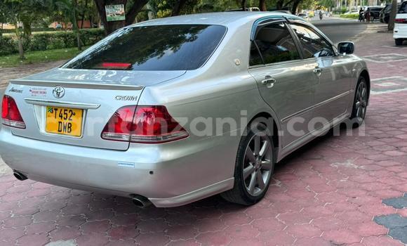 Buy Used Toyota Crown Silver Car in Dar es Salaam in Dar es Salaam Buy Used Toyota Crown Silver Car in Dar es Salaam in Dar es Salaam
