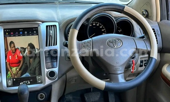 Buy Used Toyota Mark II White Car in Dar es Salaam in Dar es Salaam Buy Used Toyota Mark II White Car in Dar es Salaam in Dar es Salaam