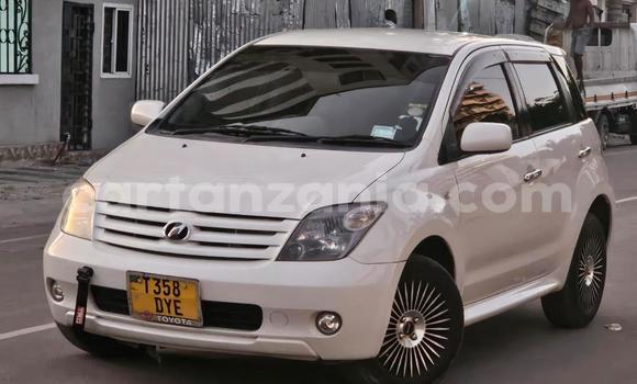 Nunua Ilio tumika Toyota IST Nyeupe Gari ndani ya Dar es Salaam nchini Dar es Salaam Nunua Ilio tumika Toyota IST Nyeupe Gari ndani ya Dar es Salaam nchini Dar es Salaam