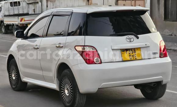 Nunua Ilio tumika Toyota IST Nyeupe Gari ndani ya Dar es Salaam nchini Dar es Salaam Nunua Ilio tumika Toyota IST Nyeupe Gari ndani ya Dar es Salaam nchini Dar es Salaam