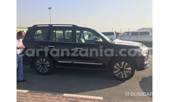 Nunua Imported Toyota Land Cruiser Nyeusi Gari ndani ya Import - Dubai nchini Arusha Nunua Imported Toyota Land Cruiser Nyeusi Gari ndani ya Import - Dubai nchini Arusha