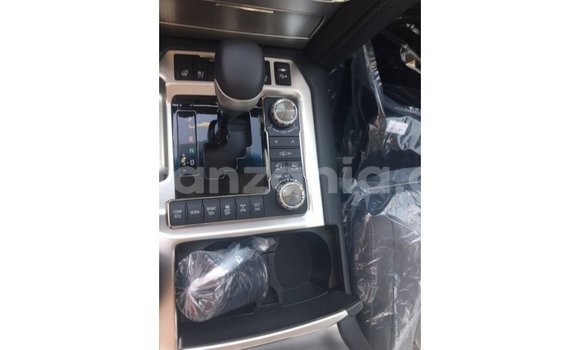 Nunua Imported Toyota Land Cruiser Nyeusi Gari ndani ya Import - Dubai nchini Arusha Nunua Imported Toyota Land Cruiser Nyeusi Gari ndani ya Import - Dubai nchini Arusha