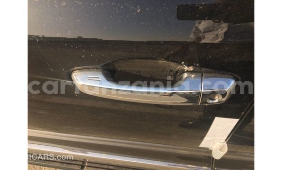 Nunua Imported Toyota Land Cruiser Nyeusi Gari ndani ya Import - Dubai nchini Arusha Nunua Imported Toyota Land Cruiser Nyeusi Gari ndani ya Import - Dubai nchini Arusha