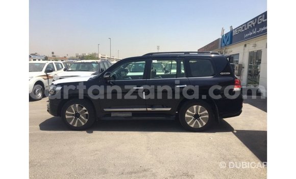 Nunua Imported Toyota Land Cruiser Nyeusi Gari ndani ya Import - Dubai nchini Arusha Nunua Imported Toyota Land Cruiser Nyeusi Gari ndani ya Import - Dubai nchini Arusha