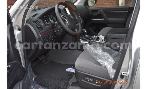 Buy Import Toyota Land Cruiser Other Car in Import - Dubai in Arusha Buy Import Toyota Land Cruiser Other Car in Import - Dubai in Arusha