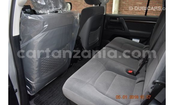 Buy Import Toyota Land Cruiser Other Car in Import - Dubai in Arusha Buy Import Toyota Land Cruiser Other Car in Import - Dubai in Arusha