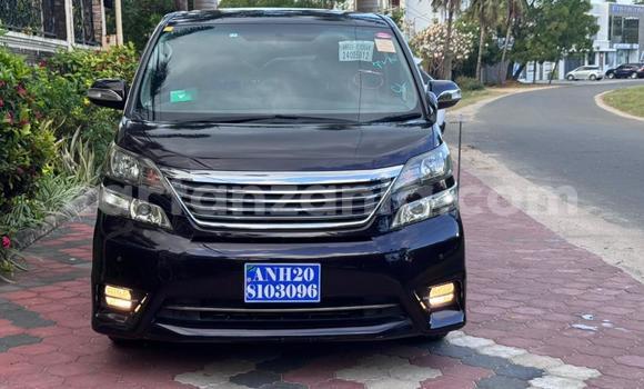 Buy Used Toyota Vellfire Blue Car in Dar es Salaam in Dar es Salaam