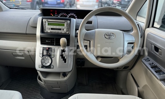 Nunua Ilio tumika Toyota Noah Nyeupe Gari ndani ya Dar es Salaam nchini Dar es Salaam Nunua Ilio tumika Toyota Noah Nyeupe Gari ndani ya Dar es Salaam nchini Dar es Salaam