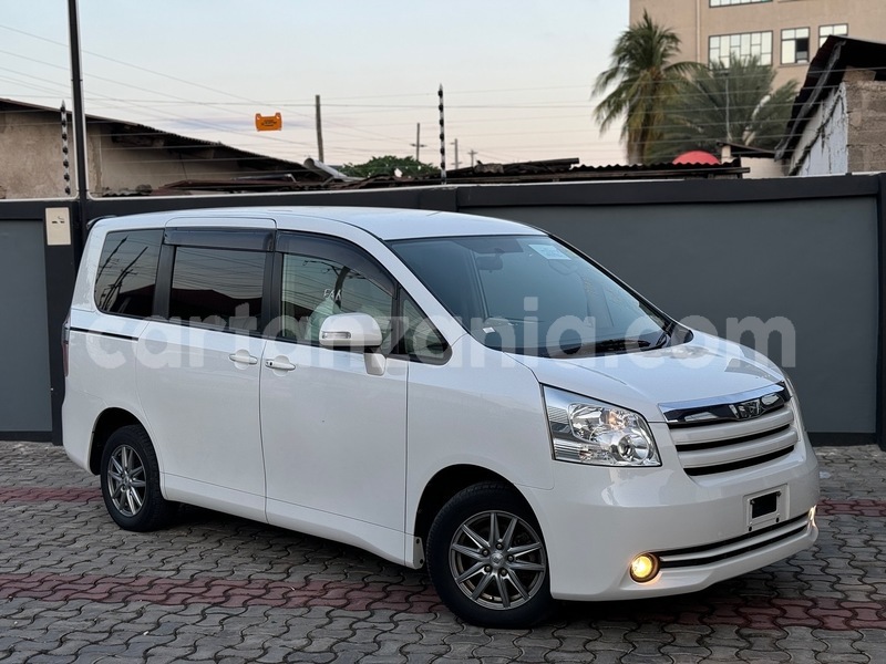 Big with watermark toyota noah dar es salaam dar es salaam 23762