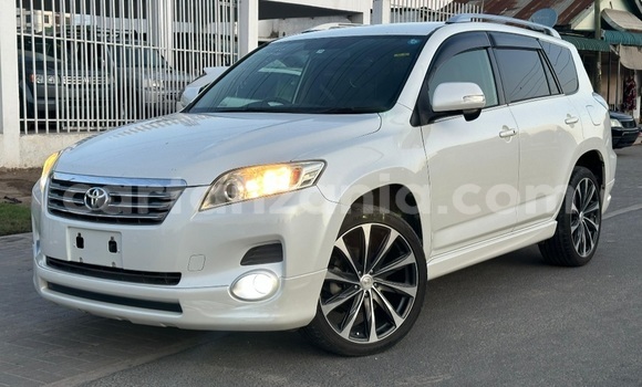 Buy Used Toyota Vanguard White Car in Dar es Salaam in Dar es Salaam Buy Used Toyota Vanguard White Car in Dar es Salaam in Dar es Salaam