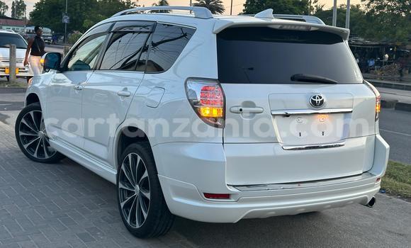 Buy Used Toyota Vanguard White Car in Dar es Salaam in Dar es Salaam Buy Used Toyota Vanguard White Car in Dar es Salaam in Dar es Salaam