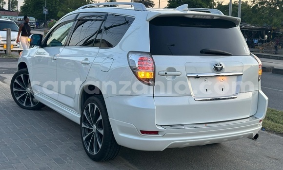 Buy Used Toyota Vanguard White Car in Dar es Salaam in Dar es Salaam Buy Used Toyota Vanguard White Car in Dar es Salaam in Dar es Salaam