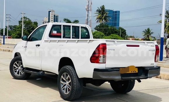 Buy Used Toyota Pickup White Car in Dar es Salaam in Dar es Salaam Buy Used Toyota Pickup White Car in Dar es Salaam in Dar es Salaam