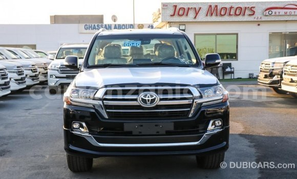 Nunua Imported Toyota Land Cruiser Nyeusi Gari ndani ya Import - Dubai nchini Arusha Nunua Imported Toyota Land Cruiser Nyeusi Gari ndani ya Import - Dubai nchini Arusha