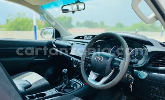 Buy Used Toyota Pickup White Car in Dar es Salaam in Dar es Salaam Buy Used Toyota Pickup White Car in Dar es Salaam in Dar es Salaam