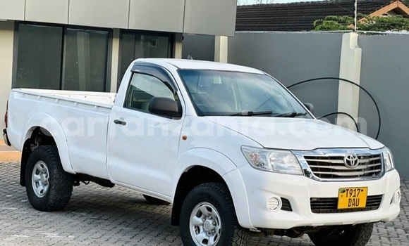 Buy Used Toyota Pickup White Car in Dar es Salaam in Dar es Salaam Buy Used Toyota Pickup White Car in Dar es Salaam in Dar es Salaam