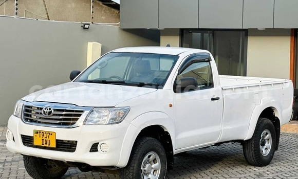 Buy Used Toyota Pickup White Car in Dar es Salaam in Dar es Salaam Buy Used Toyota Pickup White Car in Dar es Salaam in Dar es Salaam