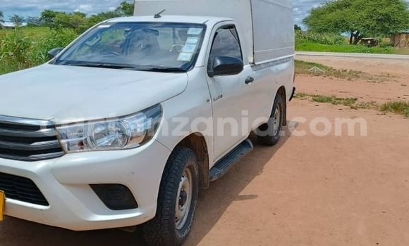 Buy Used Toyota Pickup White Car in Dar es Salaam in Dar es Salaam Buy Used Toyota Pickup White Car in Dar es Salaam in Dar es Salaam