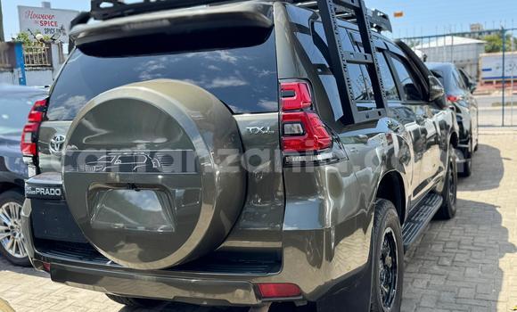 Buy Import Toyota Land Cruiser Prado Green Car in Dar es Salaam in Dar es Salaam Buy Import Toyota Land Cruiser Prado Green Car in Dar es Salaam in Dar es Salaam