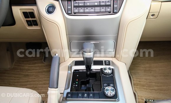Nunua Imported Toyota Land Cruiser Nyeusi Gari ndani ya Import - Dubai nchini Arusha Nunua Imported Toyota Land Cruiser Nyeusi Gari ndani ya Import - Dubai nchini Arusha