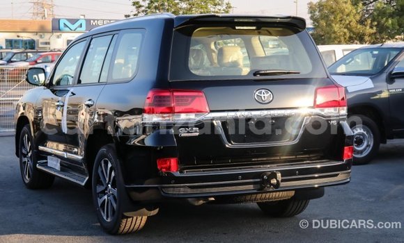 Nunua Imported Toyota Land Cruiser Nyeusi Gari ndani ya Import - Dubai nchini Arusha Nunua Imported Toyota Land Cruiser Nyeusi Gari ndani ya Import - Dubai nchini Arusha