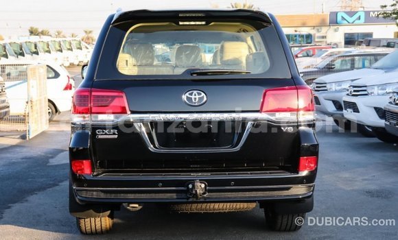 Nunua Imported Toyota Land Cruiser Nyeusi Gari ndani ya Import - Dubai nchini Arusha Nunua Imported Toyota Land Cruiser Nyeusi Gari ndani ya Import - Dubai nchini Arusha