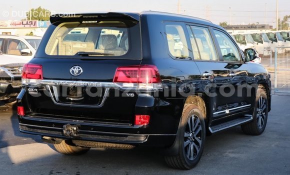 Nunua Imported Toyota Land Cruiser Nyeusi Gari ndani ya Import - Dubai nchini Arusha Nunua Imported Toyota Land Cruiser Nyeusi Gari ndani ya Import - Dubai nchini Arusha
