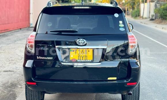 Nunua Ilio tumika Toyota Vanguard Nyeusi Gari ndani ya Dar es Salaam nchini Dar es Salaam