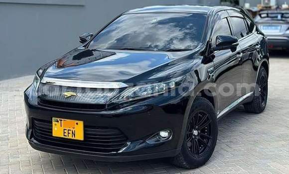 Nunua Ilio tumika Toyota Harrier Nyeusi Gari ndani ya Dar es Salaam nchini Dar es Salaam