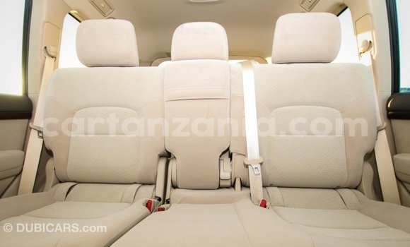 Nunua Imported Toyota Land Cruiser Nyeupe Gari ndani ya Import - Dubai nchini Arusha Nunua Imported Toyota Land Cruiser Nyeupe Gari ndani ya Import - Dubai nchini Arusha