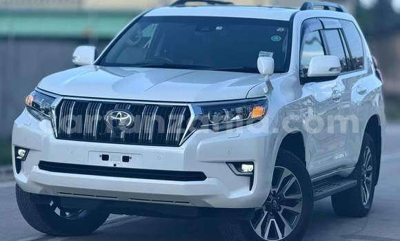 Buy Import Toyota Land Cruiser Prado White Car in Dar es Salaam in Dar es Salaam Buy Import Toyota Land Cruiser Prado White Car in Dar es Salaam in Dar es Salaam