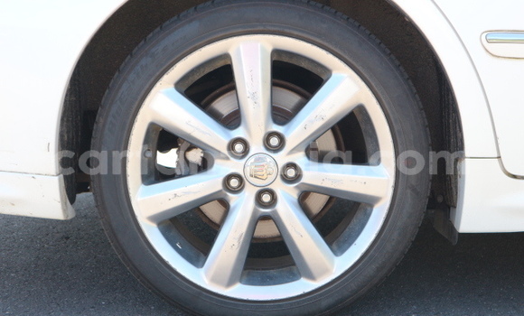 Buy Import Toyota Crown White Car in Dar es Salaam in Dar es Salaam Buy Import Toyota Crown White Car in Dar es Salaam in Dar es Salaam