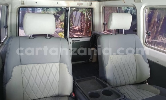 Buy Used Toyota Land Cruiser White Car in Dar es Salaam in Dar es Salaam Buy Used Toyota Land Cruiser White Car in Dar es Salaam in Dar es Salaam