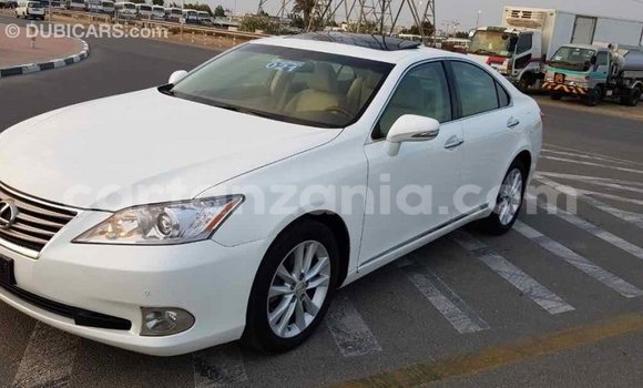 Nunua Imported Lexus ES Nyeupe Gari ndani ya Import - Dubai nchini Arusha Nunua Imported Lexus ES Nyeupe Gari ndani ya Import - Dubai nchini Arusha