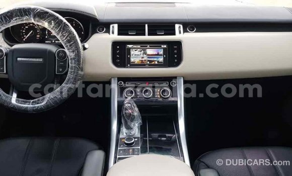Buy Import Land Rover Range Rover White Car in Import - Dubai in Arusha Buy Import Land Rover Range Rover White Car in Import - Dubai in Arusha