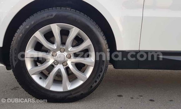 Buy Import Land Rover Range Rover White Car in Import - Dubai in Arusha Buy Import Land Rover Range Rover White Car in Import - Dubai in Arusha