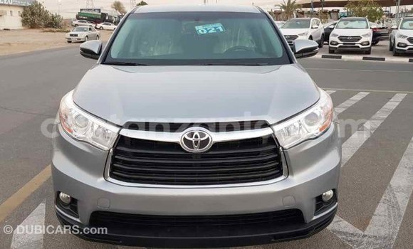 Nunua Imported Toyota Highlander Nyingine Gari ndani ya Import - Dubai nchini Arusha Nunua Imported Toyota Highlander Nyingine Gari ndani ya Import - Dubai nchini Arusha