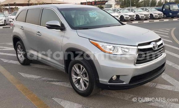 Nunua Imported Toyota Highlander Nyingine Gari ndani ya Import - Dubai nchini Arusha Nunua Imported Toyota Highlander Nyingine Gari ndani ya Import - Dubai nchini Arusha