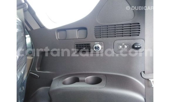 Buy Import Hyundai Santa Fe White Car in Import - Dubai in Arusha Buy Import Hyundai Santa Fe White Car in Import - Dubai in Arusha