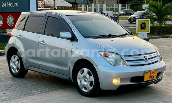 Buy Used Toyota IST Other Car in Bukene in Tabora Buy Used Toyota IST Other Car in Bukene in Tabora